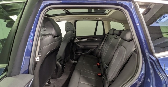 BMW X3 20i xDrive Laser Live-Cockpit Pano Innovation