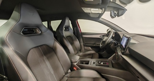 Cupra Leon ST VZ 1.4 e-Hybrid DCC Navi Parklenk