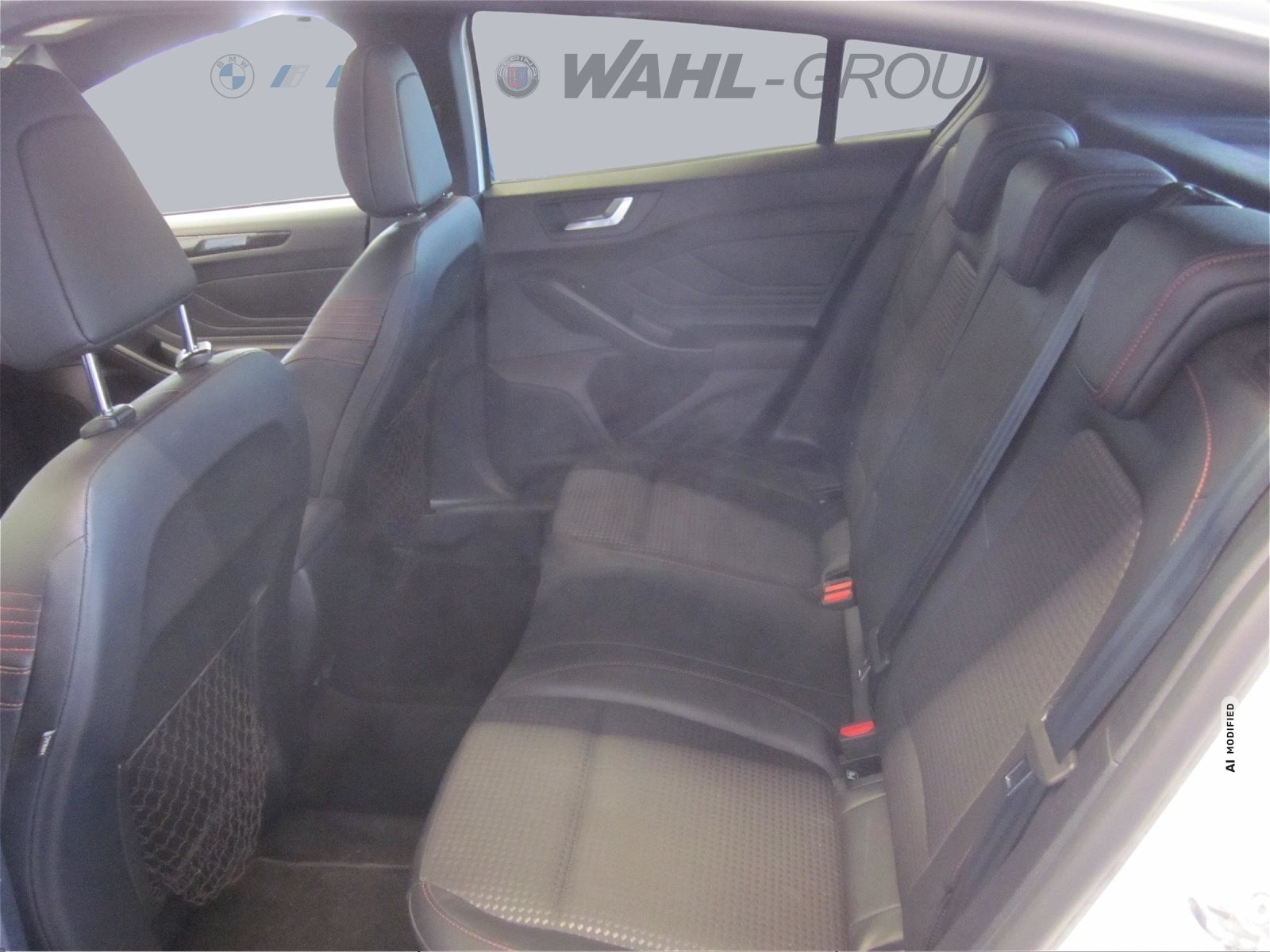 Ford Focus 2.0 ECOBLUE 5-TÜRER ST-LINE NAVI LED GRA DESIGN & COMFORT PAKET