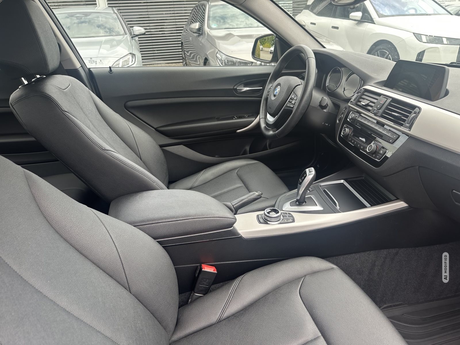 BMW 218 COUPÉ ADVANTAGE AUT NAVI BUSINESS GRA PDC SHZG ALARM