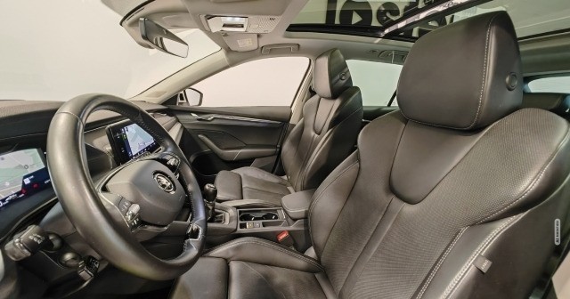 Skoda Octavia Combi Style 1.5TSI MTRX HUD ACC DCC DAB+