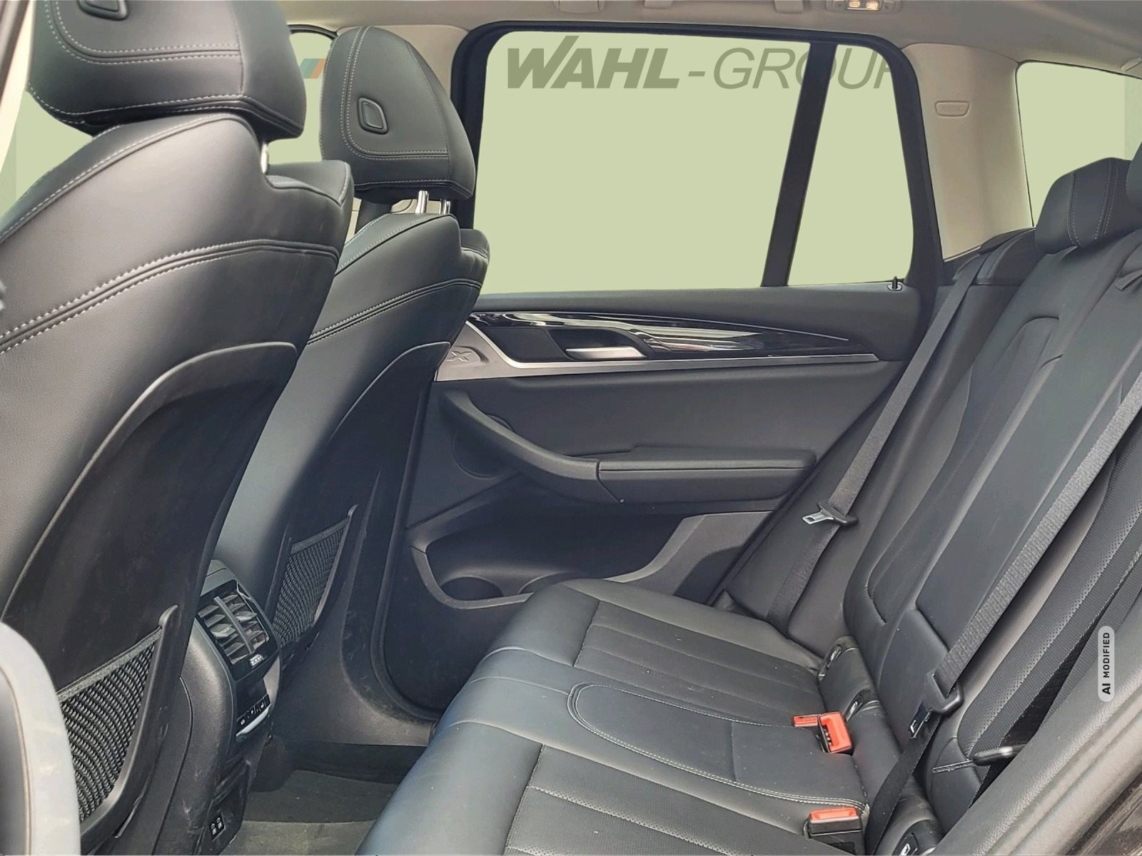 BMW X3 LC PLUS AHK PANO SPORTSITZE ACC PARKASSIST DAB WLAN