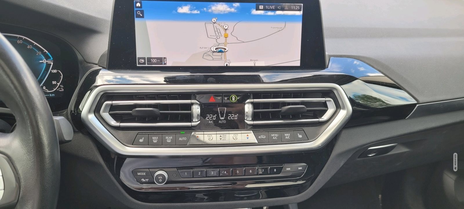 BMW X3 LC PLUS AHK PANO SPORTSITZE ACC PARKASSIST DAB WLAN