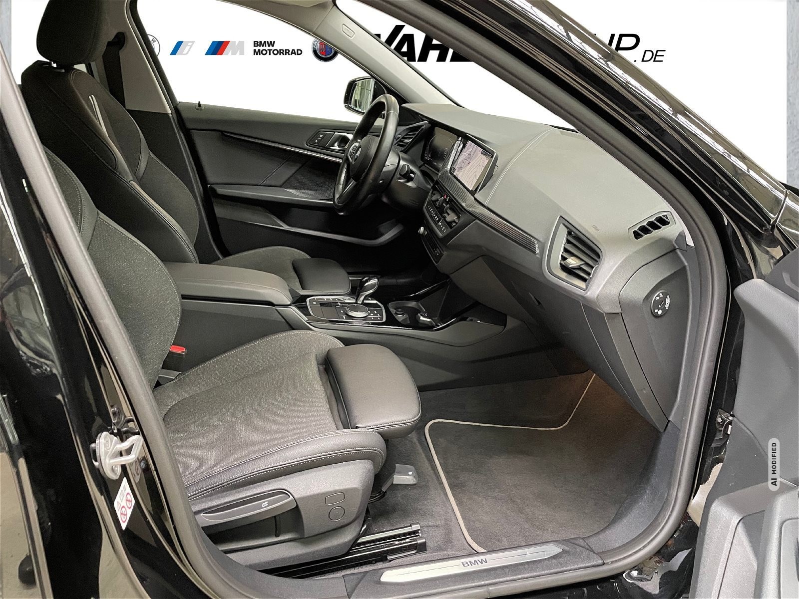 BMW 116 SPORT LINE LiveCockpit Prof LED SHZ ALU 17