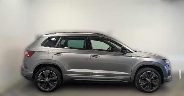 Skoda Karoq Sportline 1.5 TSI MTRX CarPlay KAM AHK