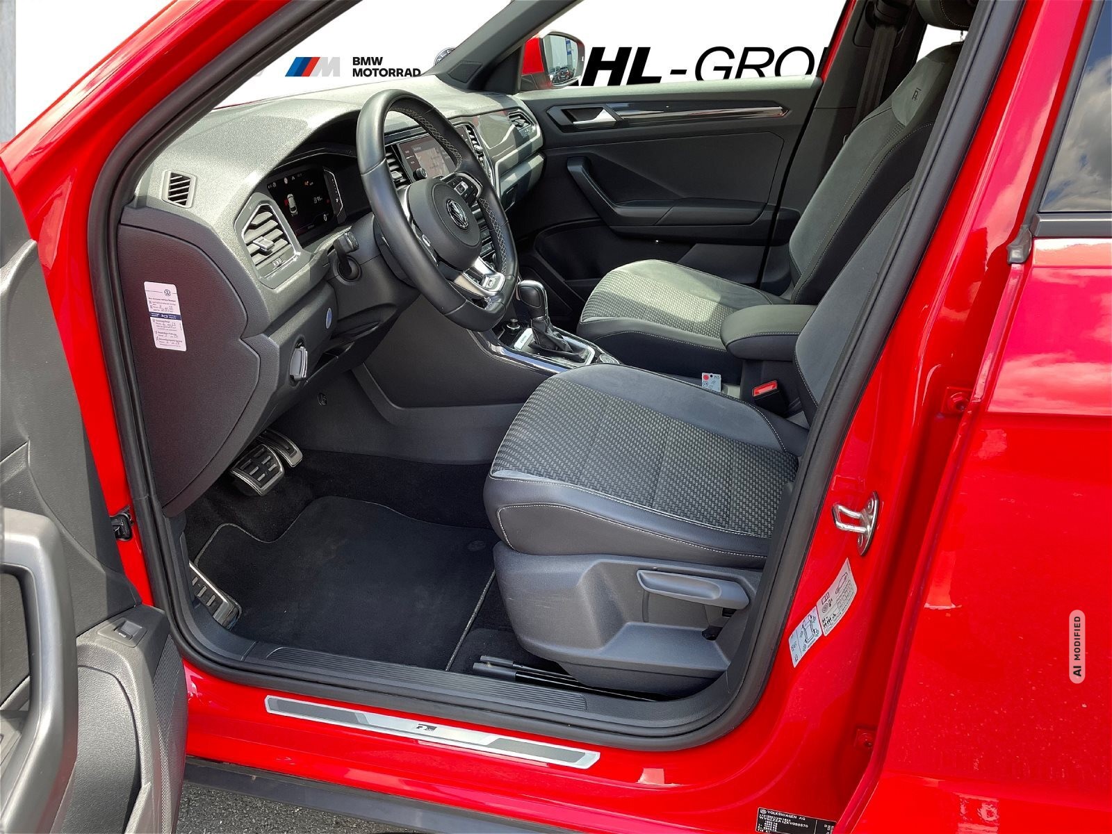 Volkswagen T-Roc 2,0 TSI 4 MOTION R-LINE LED KAMERA AHK ALU 18