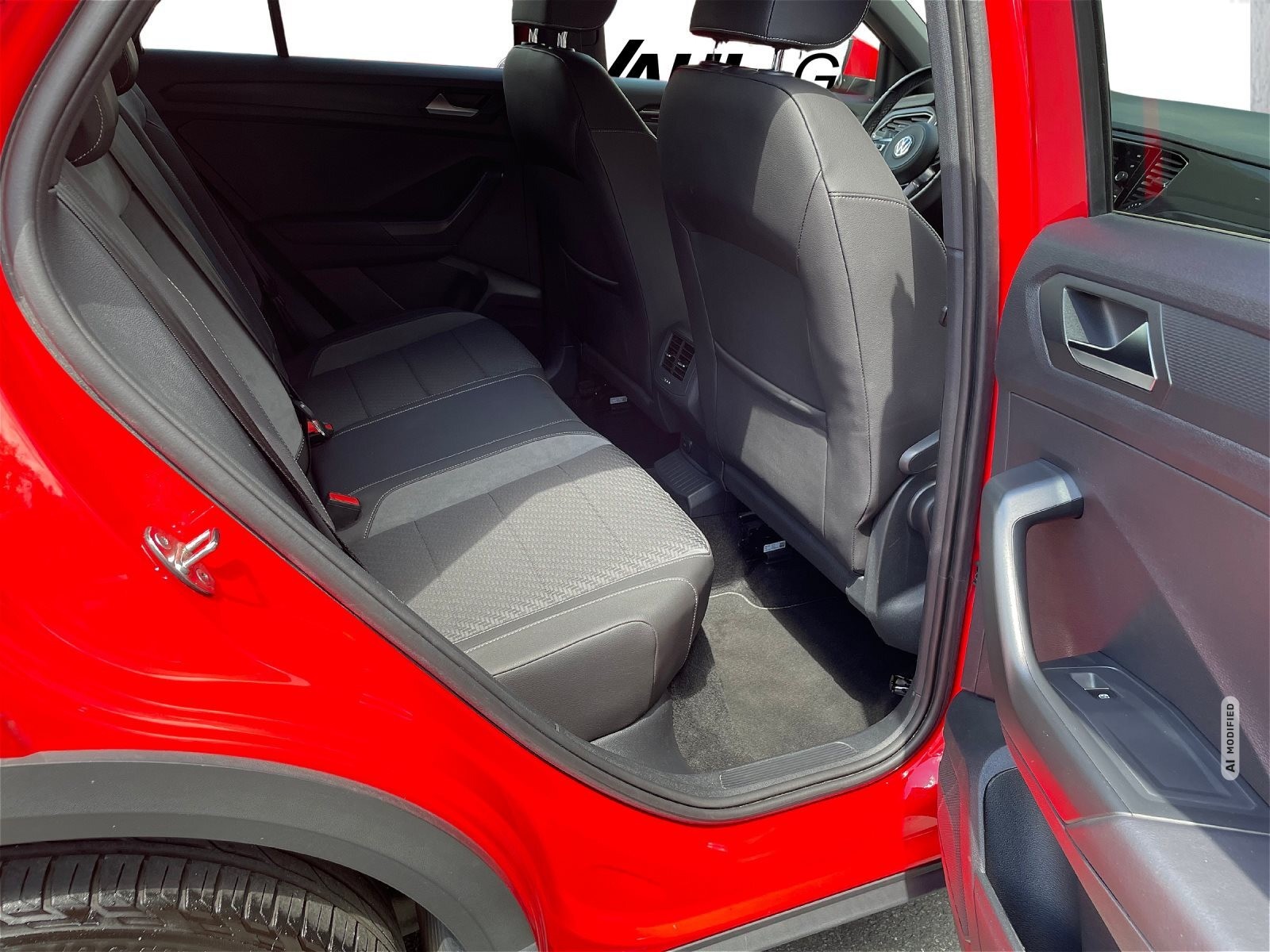Volkswagen T-Roc 2,0 TSI 4 MOTION R-LINE LED KAMERA AHK ALU 18