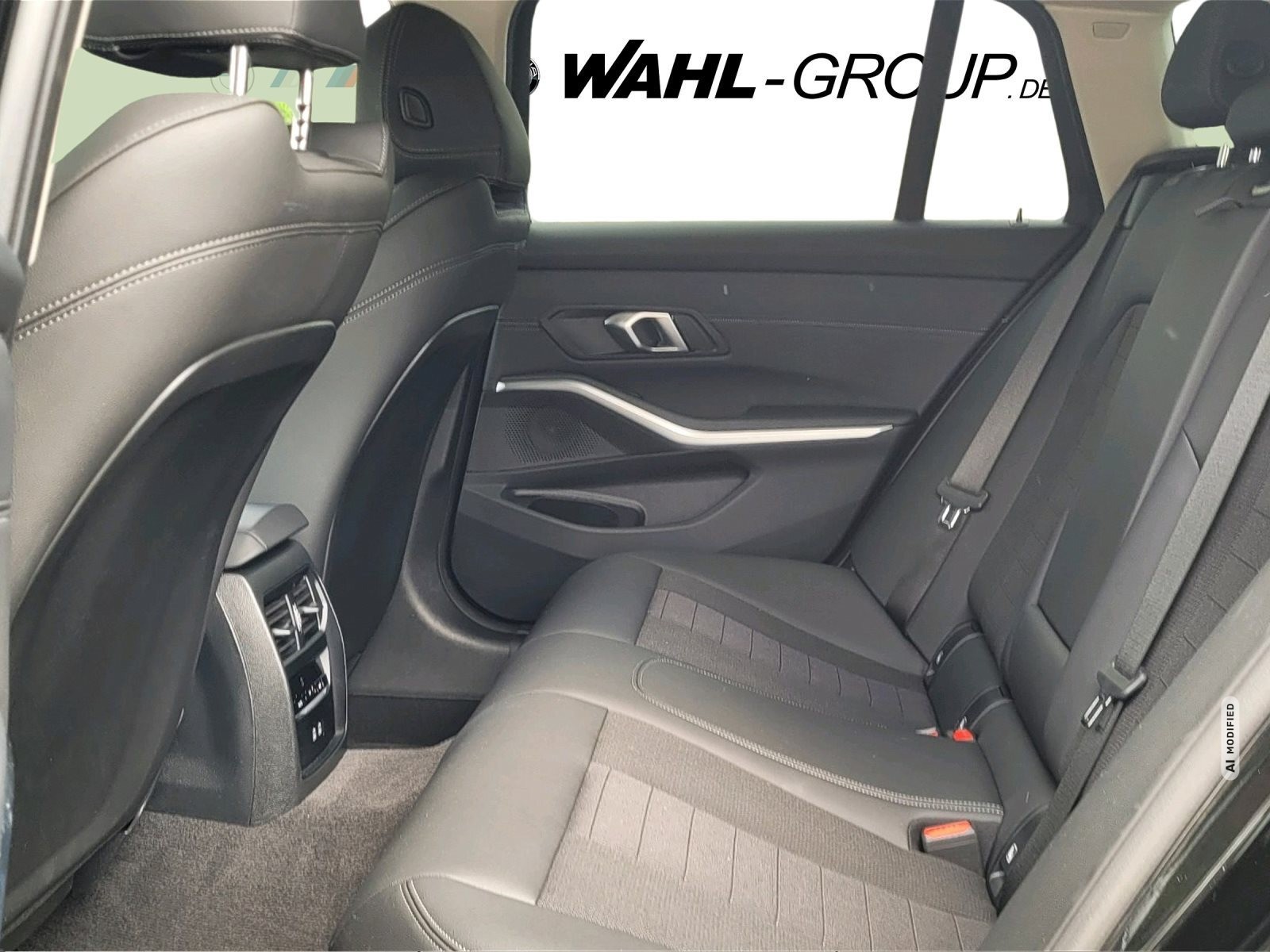BMW 318 TOURING LC PLUS AHK SPORTSITZE GRA DAB PARKASSIST DACHRELING