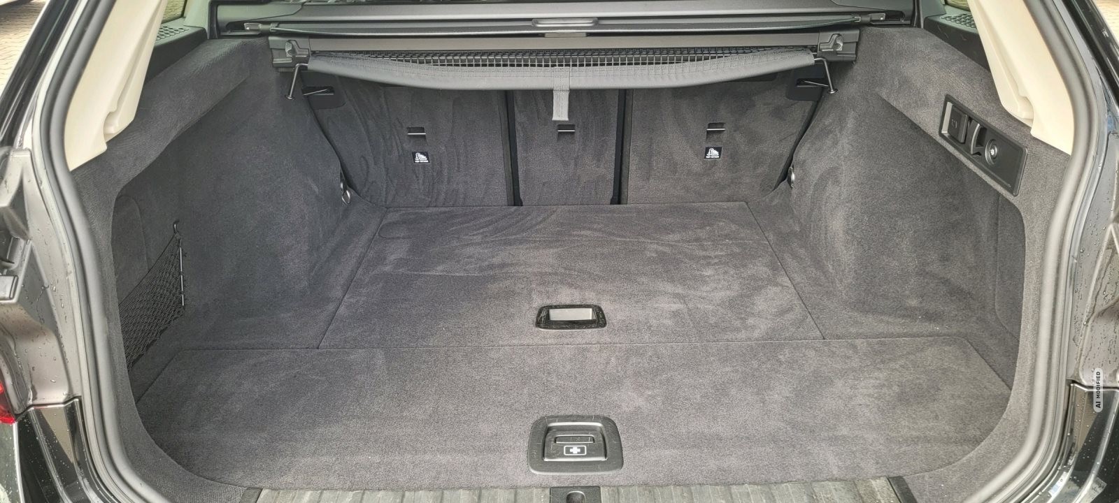 BMW 318 TOURING LC PLUS AHK SPORTSITZE GRA DAB PARKASSIST DACHRELING