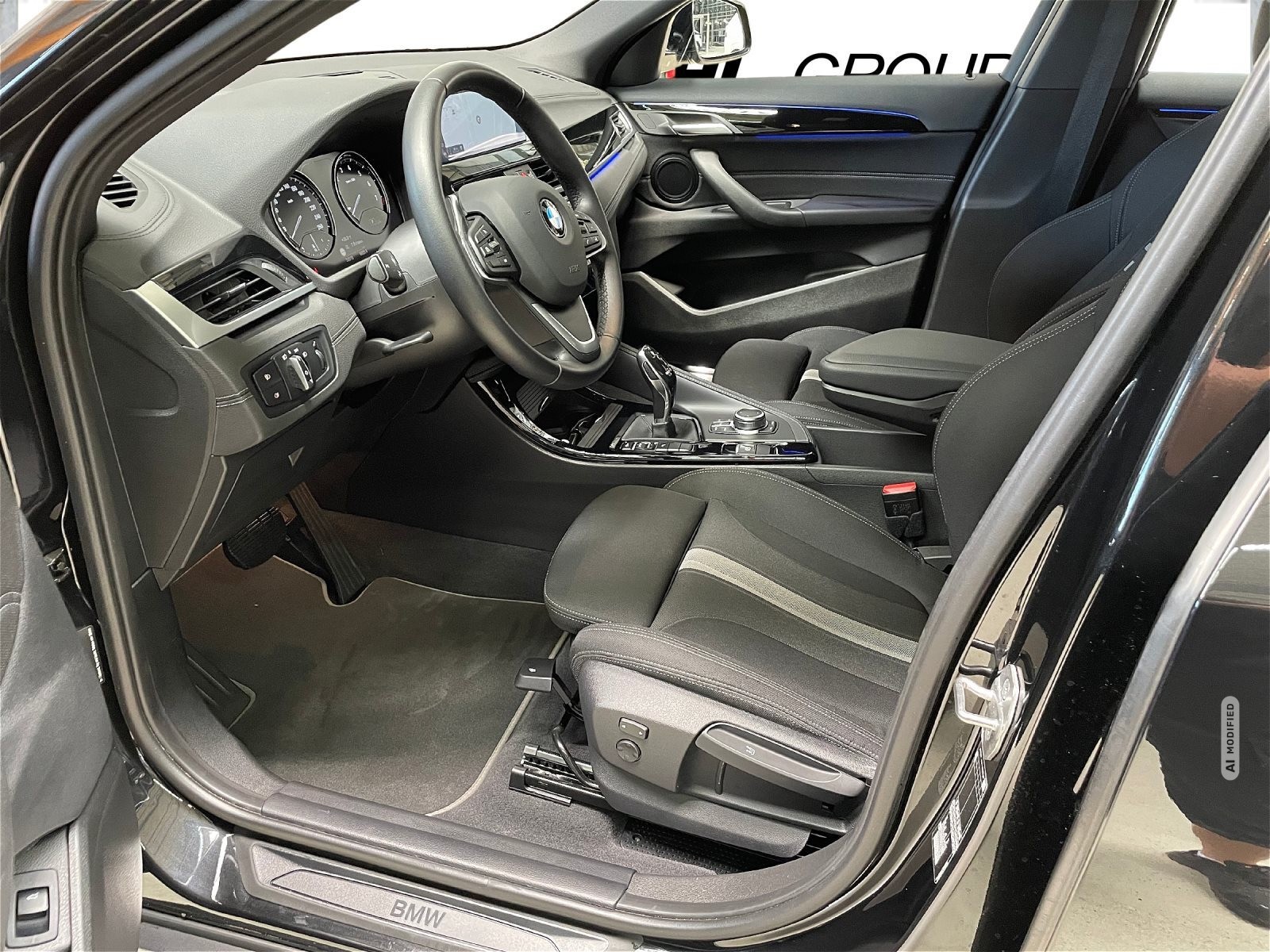 BMW X2 PARKASSISTENT LED PANO NAVI AHK ALU 18