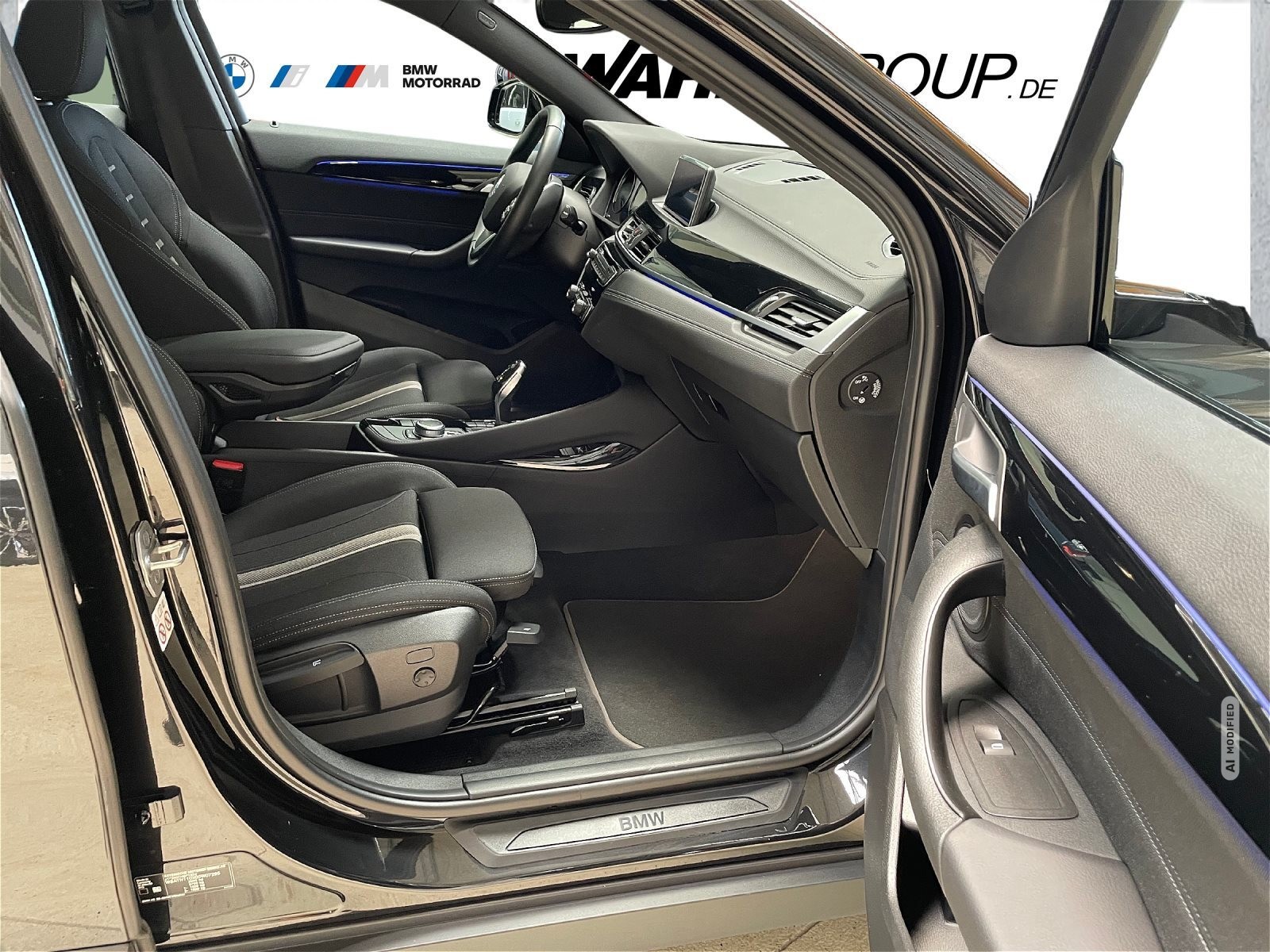 BMW X2 PARKASSISTENT LED PANO NAVI AHK ALU 18