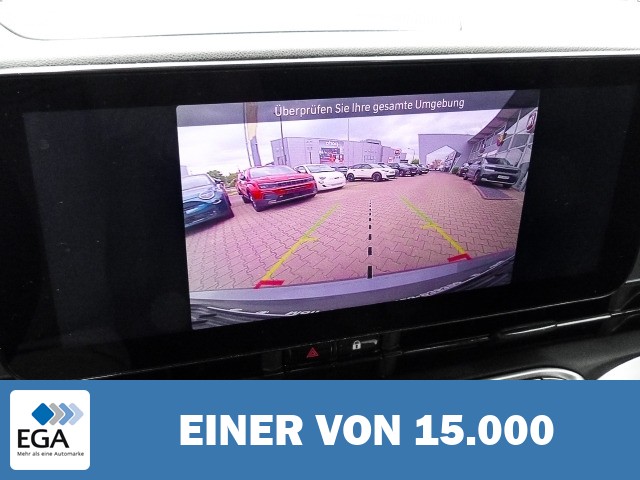 Fiat 500e e Icon Navi Digitales Cockpit Apple CarPlay Android Auto Klimaautom