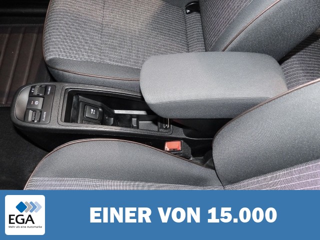 Fiat 500e Cabrio Icon Navi Digitales Cockpit Apple CarPlay Klimaautom