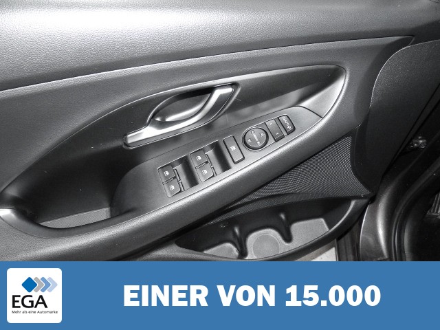 Hyundai i30 YES! Navi Apple CarPlay Android Auto Mehrzonenklima Fahrerprofil DAB SHZ Len