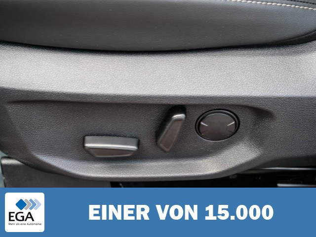 Ford Ranger Platinum 3.0l V6 240PS el. Rollo AHK