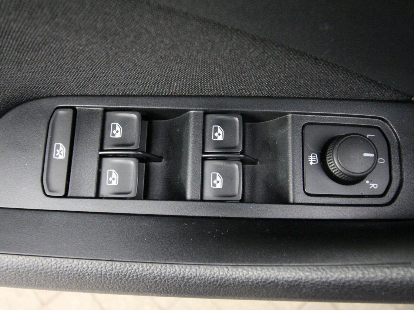 Skoda Kamiq TSI OPF Selection LED+TEMPOMAT+KLIMA+ALU...