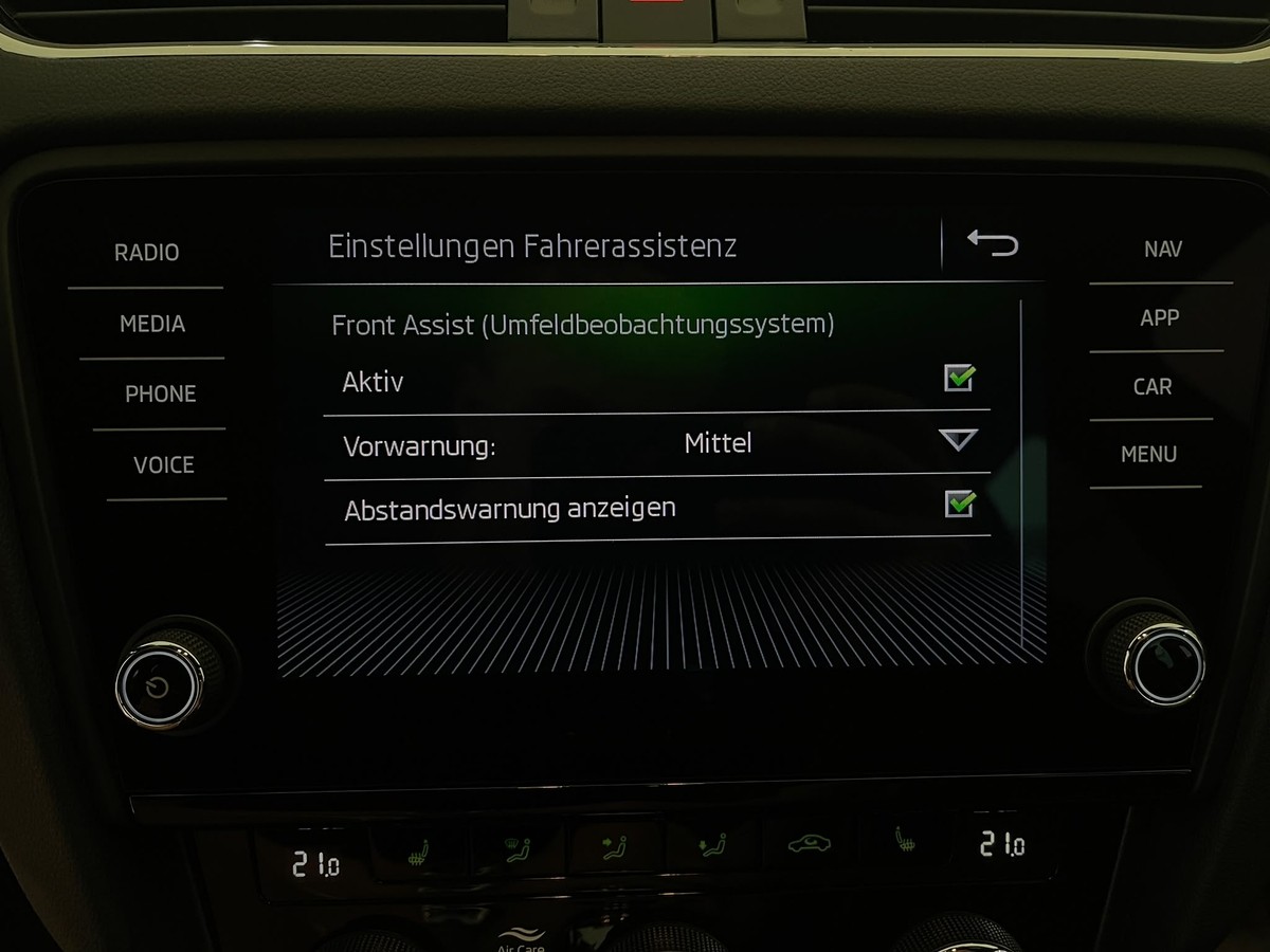 Skoda Octavia Combi RS 2.0TDI Navi LED Allrad Alcantara