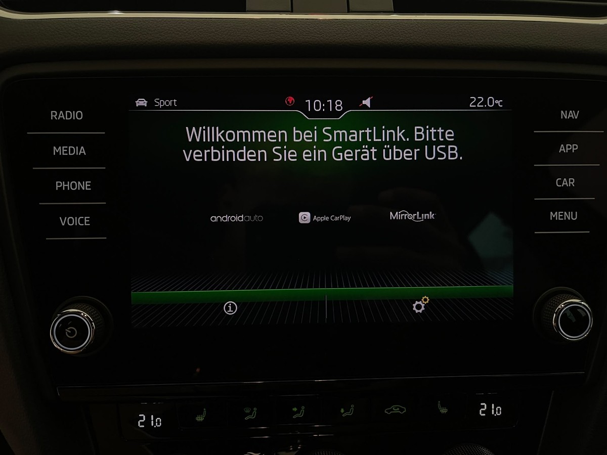 Skoda Octavia Combi RS 2.0TDI Navi LED Allrad Alcantara
