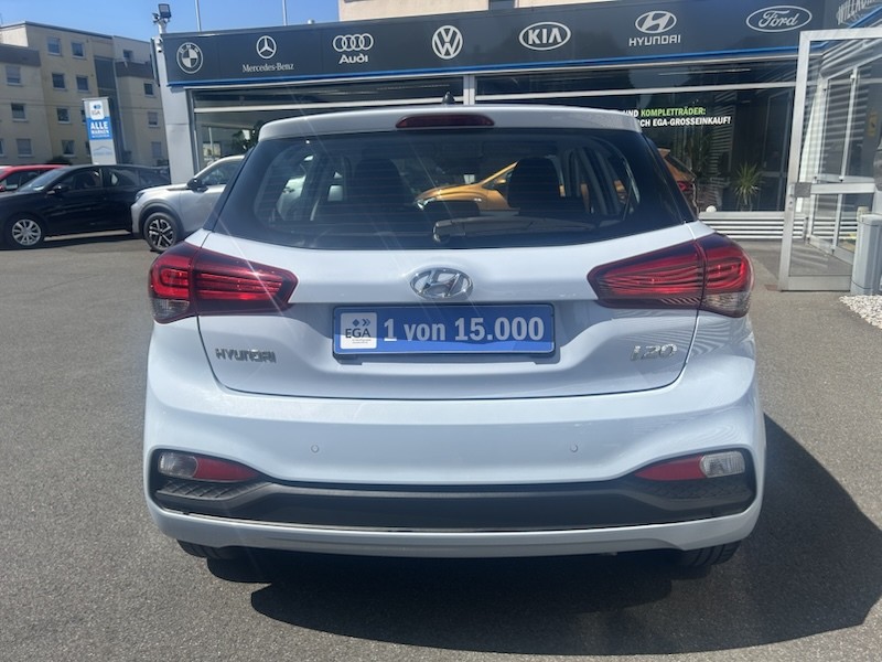 Hyundai i20 1.0 TREND AUTOMATIK*KLIMA*SHZG*RADIO*BTH*ALU*PDC