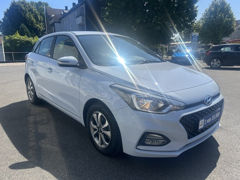 Hyundai i20 1.0 TREND AUTOMATIK*KLIMA*SHZG*RADIO*BTH*ALU*PDC