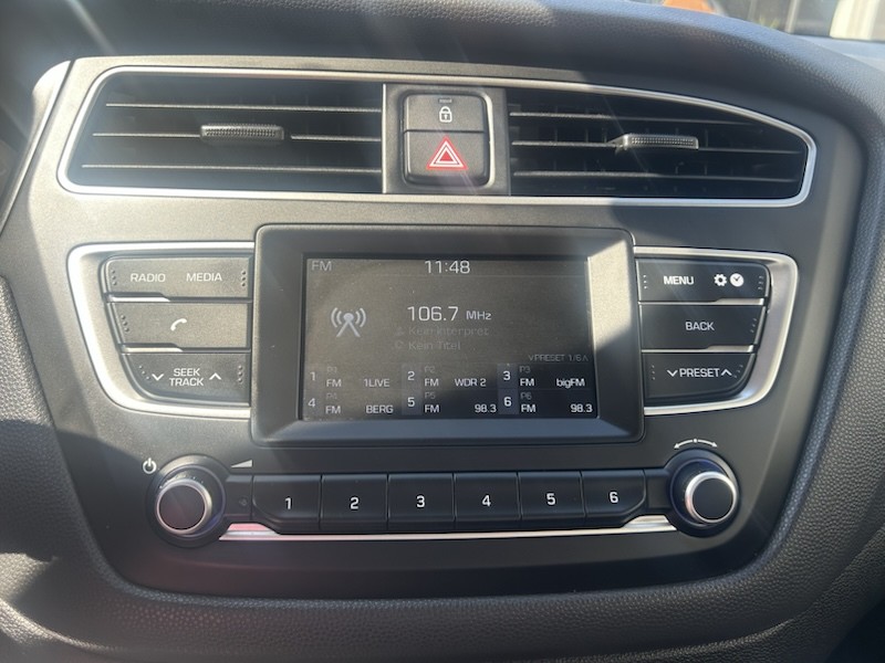 Hyundai i20 1.0 TREND AUTOMATIK*KLIMA*SHZG*RADIO*BTH*ALU*PDC