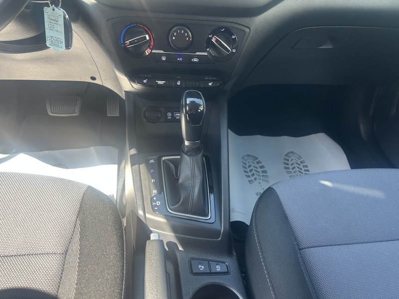 Hyundai i20 1.0 TREND AUTOMATIK*KLIMA*SHZG*RADIO*BTH*ALU*PDC