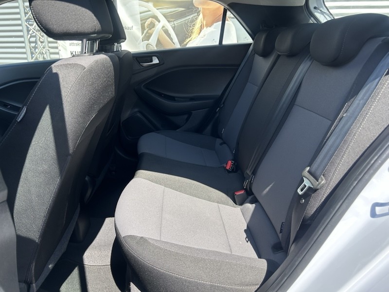 Hyundai i20 1.0 TREND AUTOMATIK*KLIMA*SHZG*RADIO*BTH*ALU*PDC