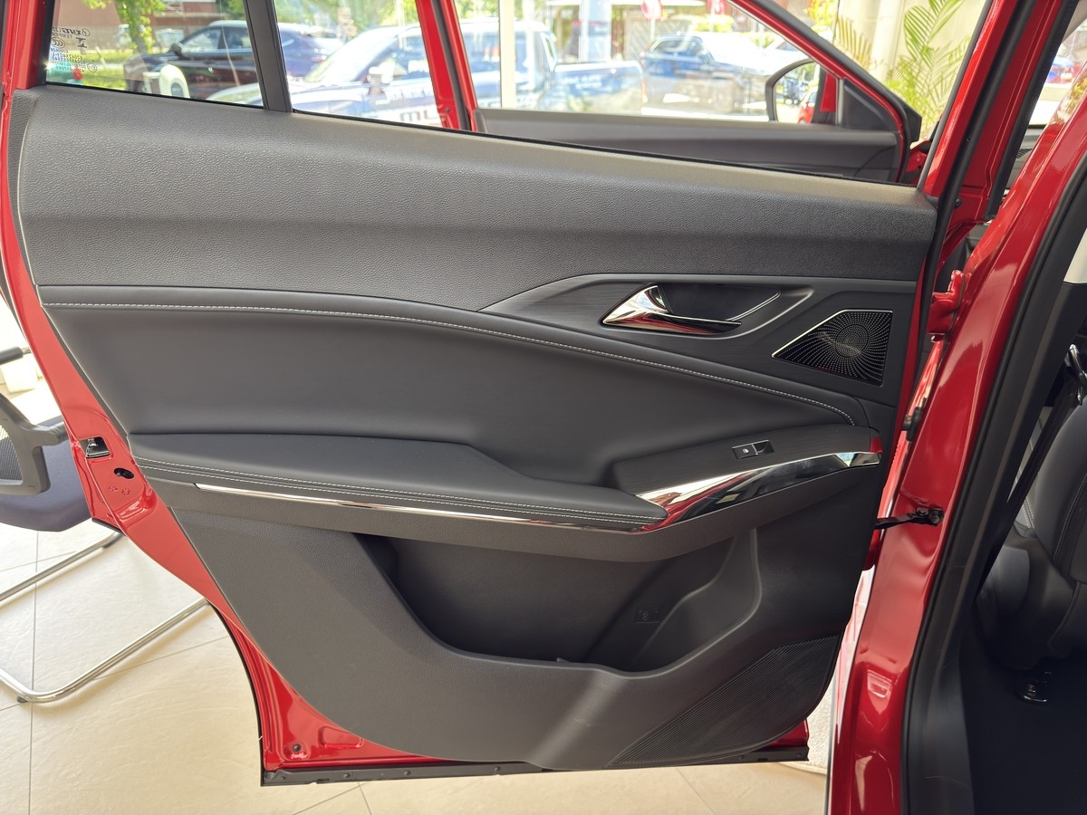 JAC JS8 Pro JS8 Pro A/T 7Sitzer