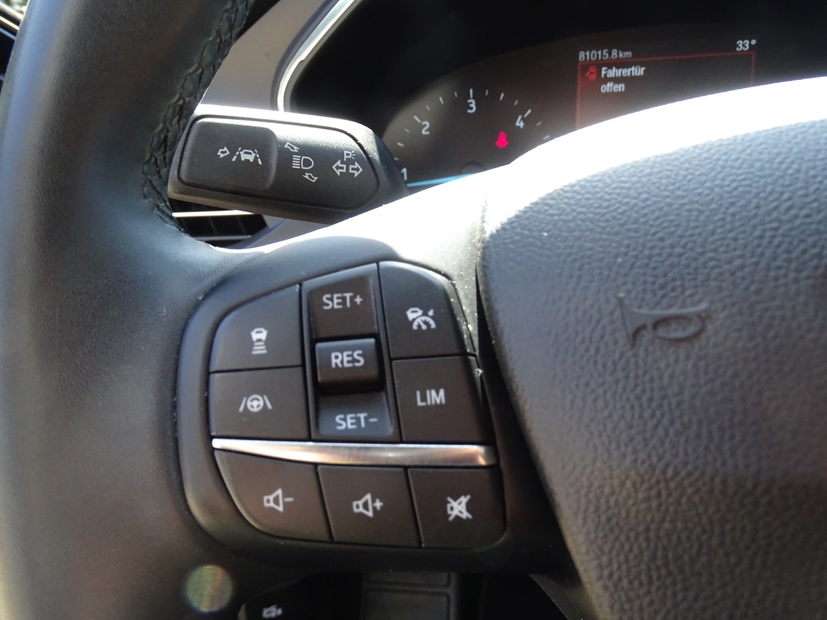 Ford Focus 1.5 EcoBlue Turnier Titanium Automatik