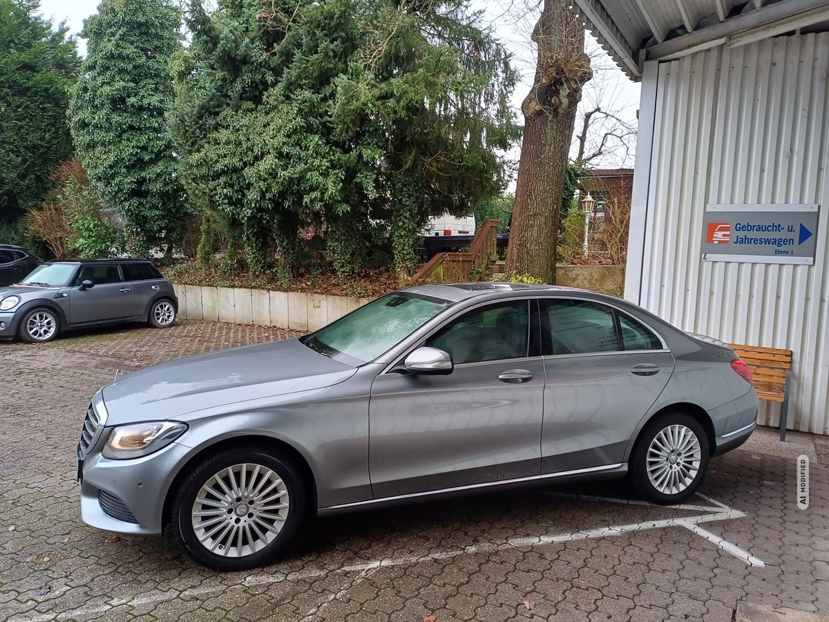 Mercedes-Benz C 200 cdi EXCLUSIVE*NAVI*BT*EGSD*PTS*SPURPAKET*SHZ*
