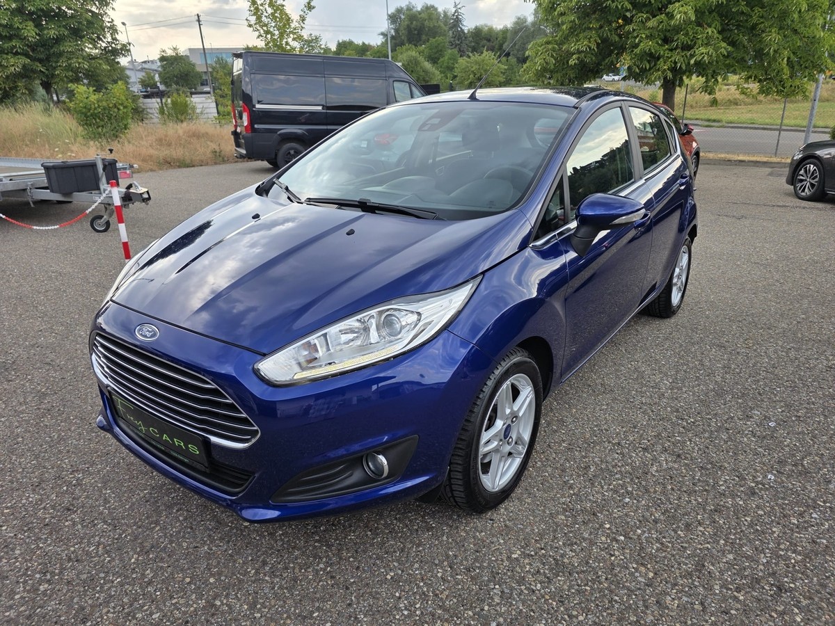 Ford Fiesta Titanium/PDC/NAVI/SHZ/USB/Klima