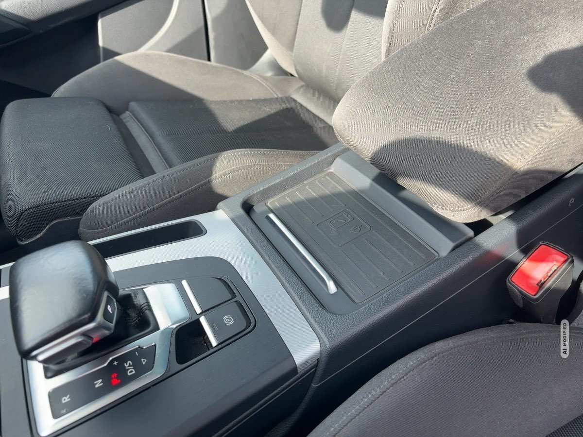 Audi Q5 40 2.0 TDI quattro S Line AUTOM.,Navi,SHZ,PDC