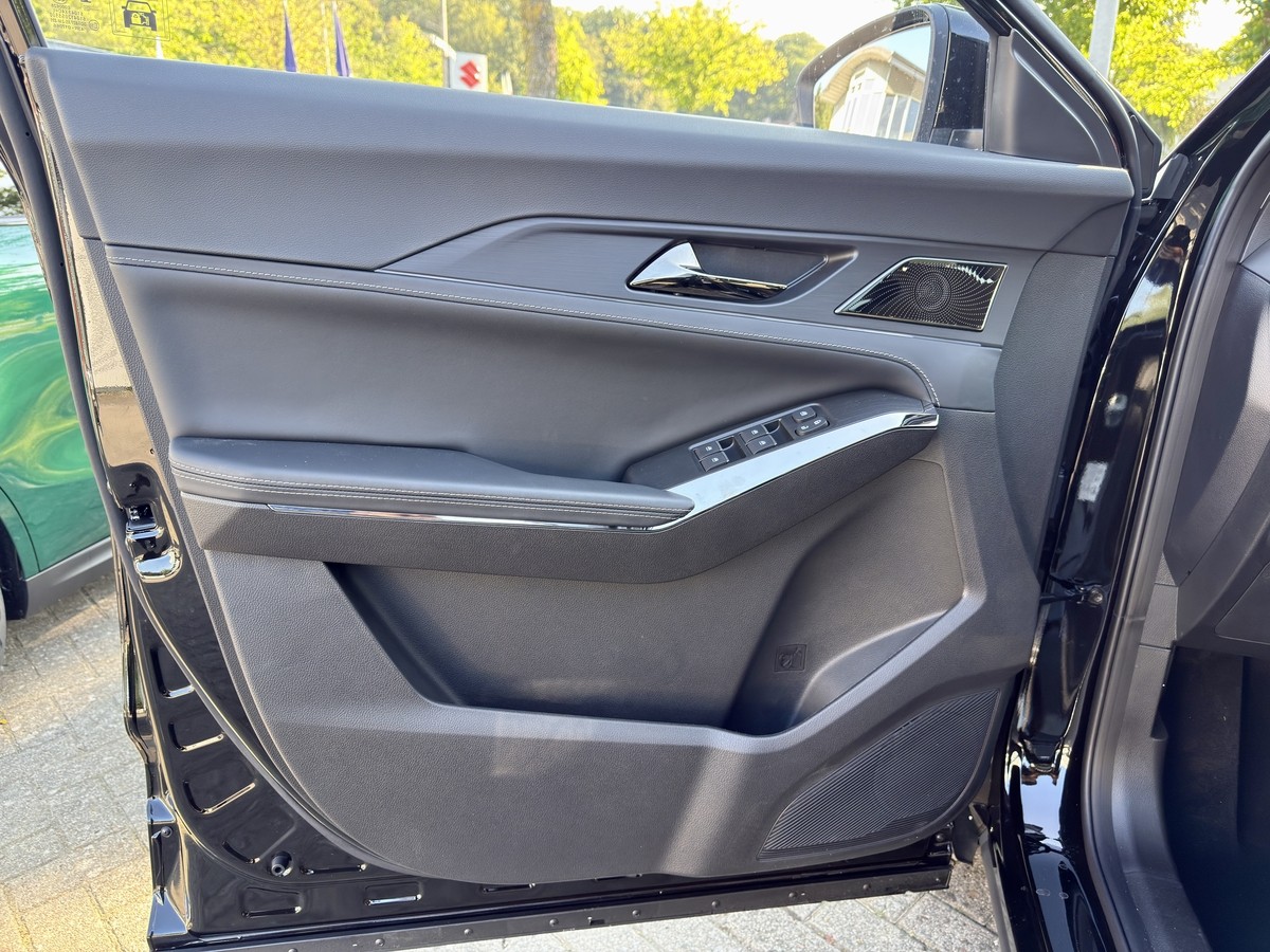 JAC JS8 Pro JS8 Pro A/T 7Sitzer