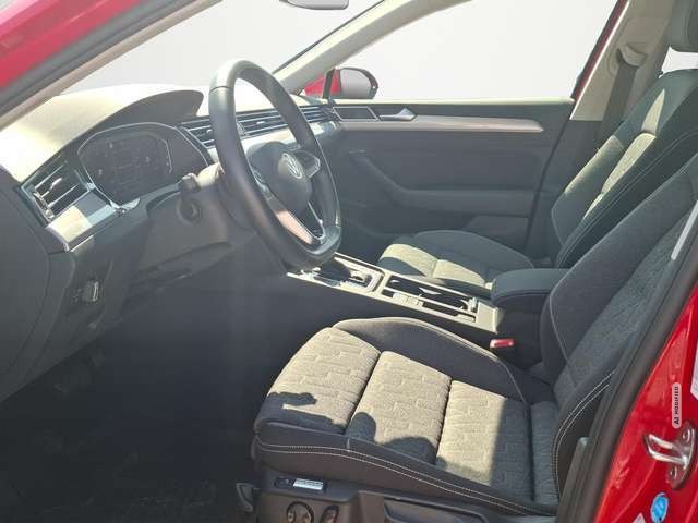 Volkswagen Passat Variant 2.0 TDI Business DSG / NAVI / KAMERA / SITZHEIZUNG
