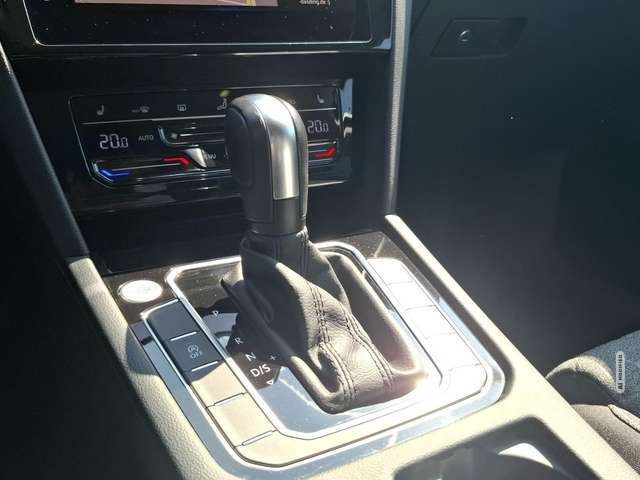 Volkswagen Passat Variant 2.0 TDI Business DSG / NAVI / KAMERA / SITZHEIZUNG