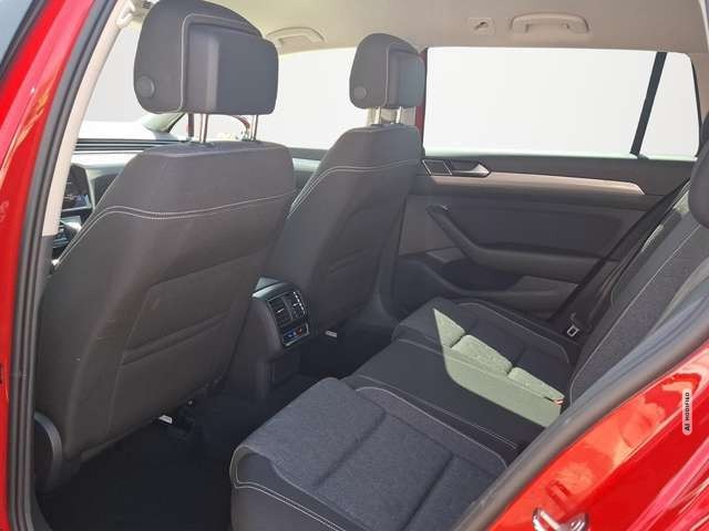 Volkswagen Passat Variant 2.0 TDI Business DSG / NAVI / KAMERA / SITZHEIZUNG