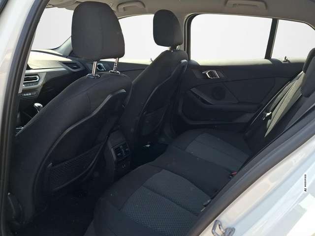 BMW 116 i Advantage KLIMA / NAVI / LED / SITZHEIZUNG