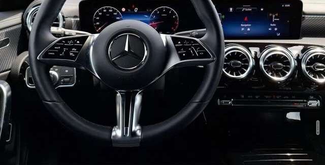 Mercedes-Benz CLA 180 Shooting Brake Progessive AUTOMATIK / LED / NAVI
