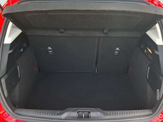 Ford Focus 1.0 Cool & Connect KLIMA / LED / NAVI / SITZHEIZUN