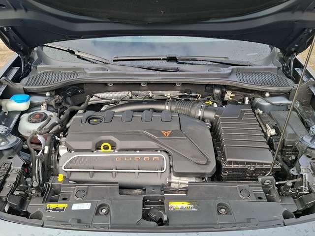 Cupra Formentor 2.5 TSI VZ5 4Drive DSG / LEDER / BEATS / MATRIX /