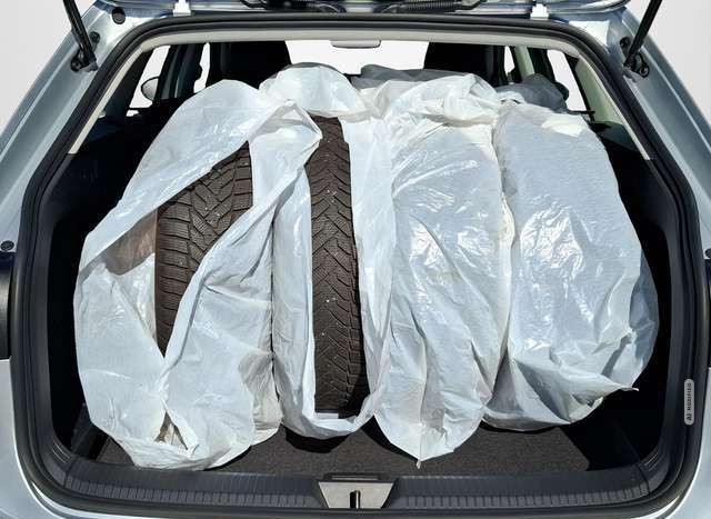 Volkswagen Golf Variant Golf VIII Variant 1.5 eTSI Mildhybrid Life DSG / N