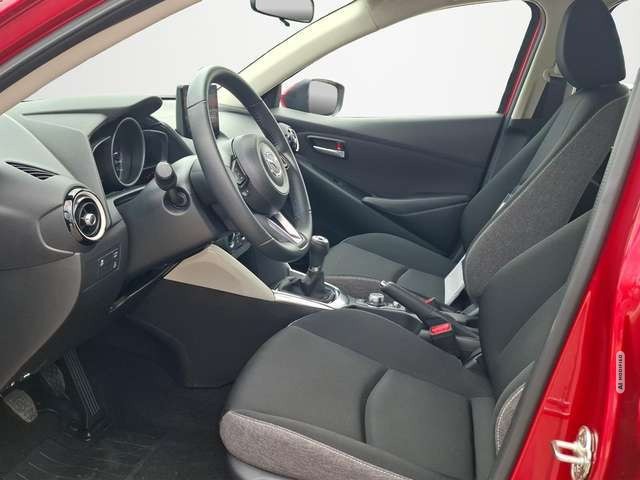 Mazda 2 2 Center-Line 1.5 KLIMA / LED / DAB+ / NAVI / TEMP