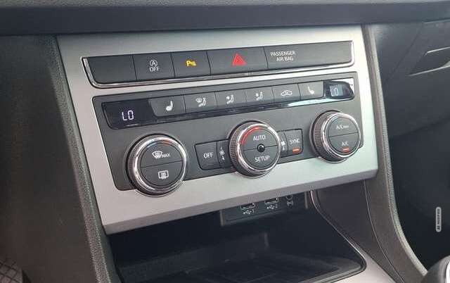 Seat Leon ST 2.0 TDI Xcellence KLIMA / NAVI / ACC / LED / AH