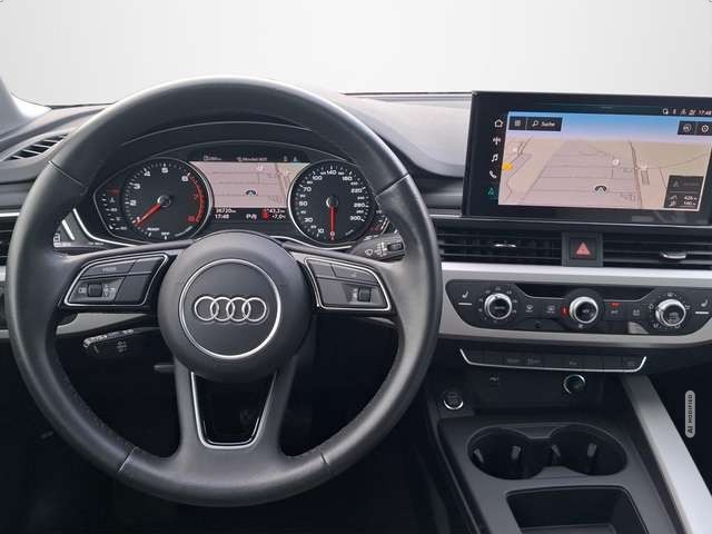 Audi A4 Avant 35 TFSI S-TRONIC / AHK / PANORAMA / LED / NA