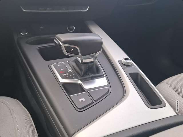 Audi A4 Avant 35 TFSI S-TRONIC / AHK / PANORAMA / LED / NA