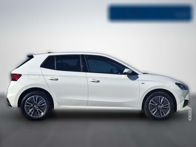 Skoda Fabia 1.0 TSI Tour DSG KLIMA / NAVI / KAMERA / SITZHEIZU