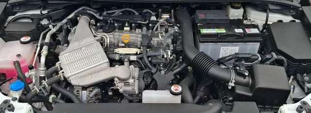 Toyota Corolla 1.2T Team D AHK / BI-LED / SMART-CONNECT / ACC / K
