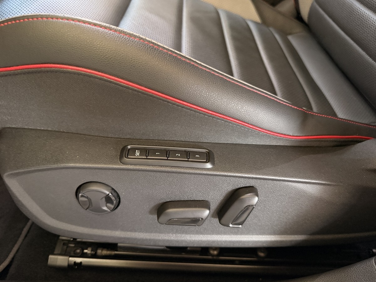 Volkswagen Golf GTI Clubsport Pano.SHZ.Navi.CarPlay.Matrix-LED
