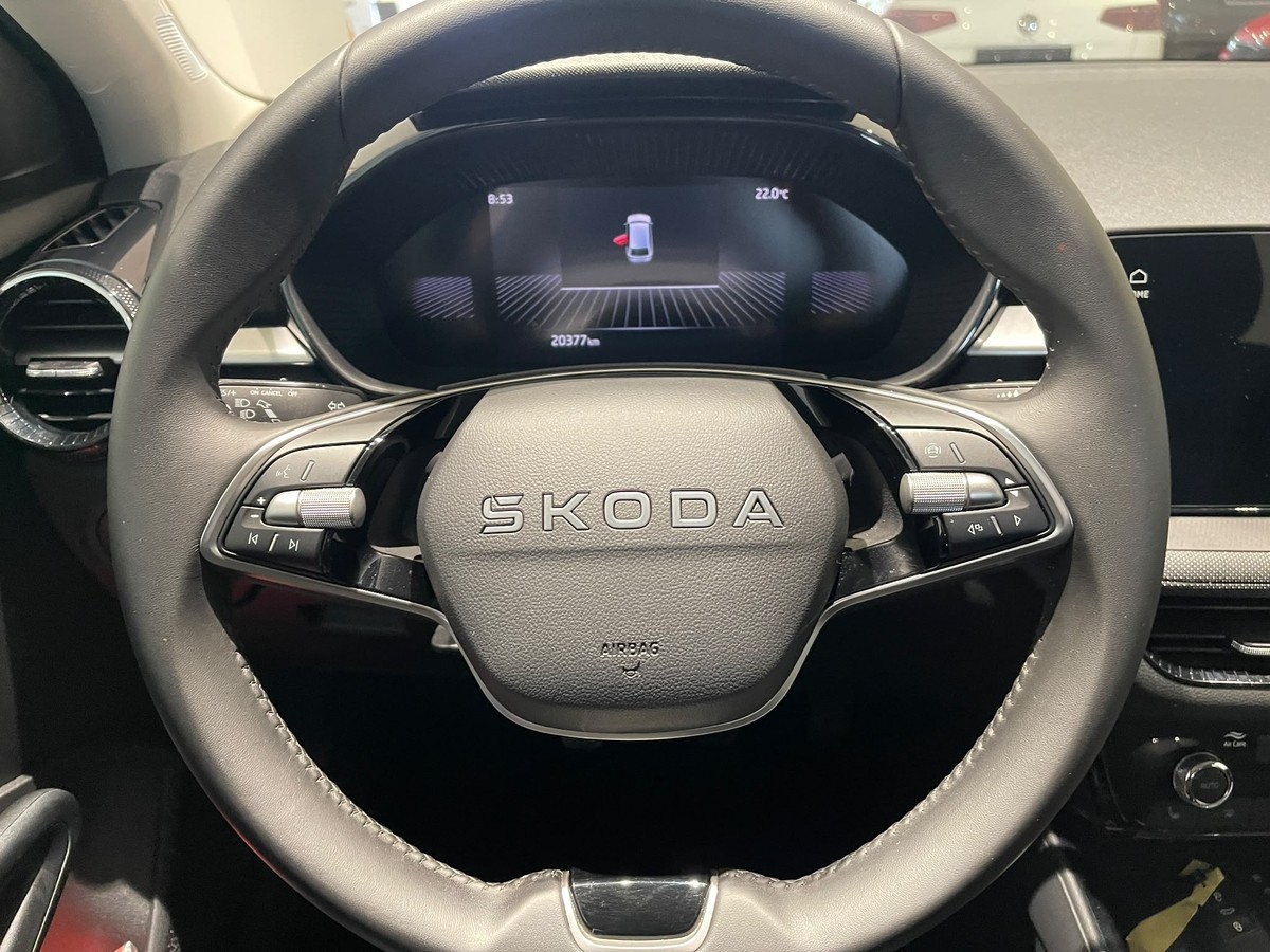 Skoda Fabia 1.0 TSI LED Klimaautomatik 5J Garantie