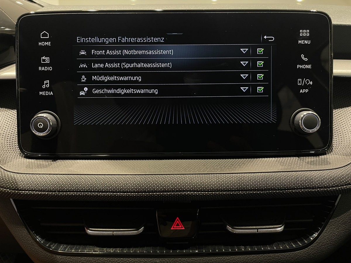 Skoda Fabia 1.0 TSI LED Klimaautomatik 5J Garantie